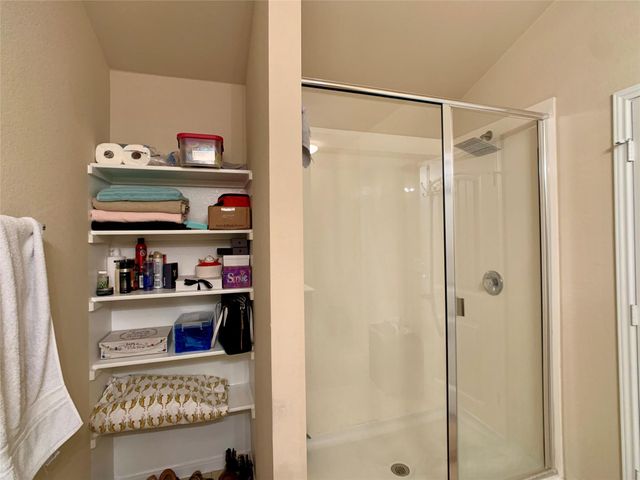 5721 Roderick DR, Austin, TX 78724