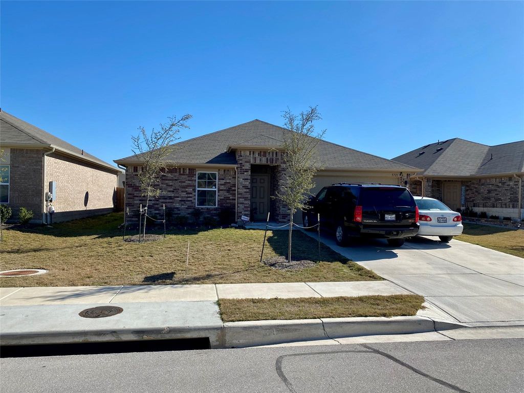 5721 Roderick DR, Austin, TX 78724