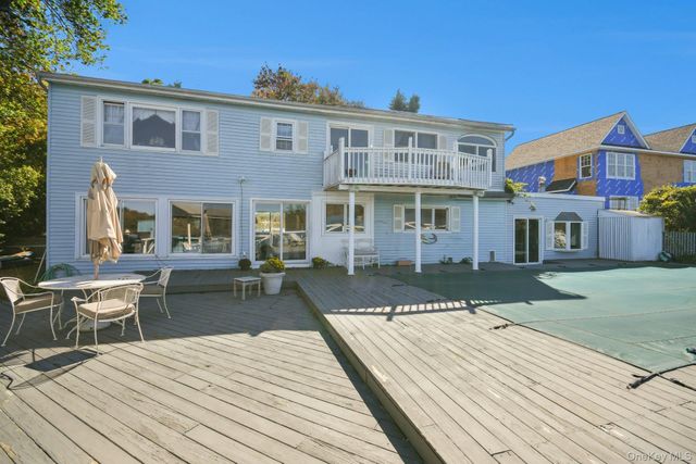 136 Connetquot Drive, Oakdale, NY 11769
