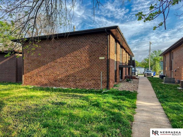 4210 Huntington Avenue, Lincoln, NE 68504