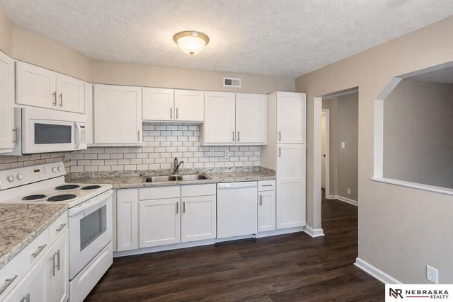 4210 Huntington Avenue, Lincoln, NE 68504