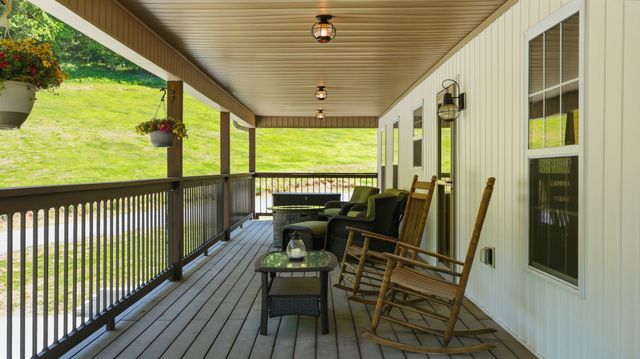 2431 Free State Rd, Gainesboro, TN 38562
