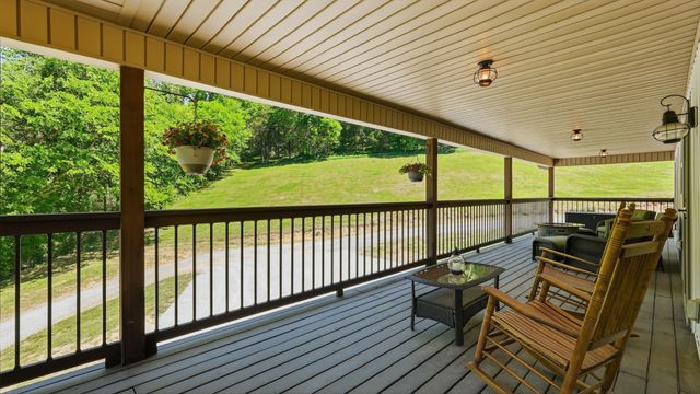 2431 Free State Rd, Gainesboro, TN 38562