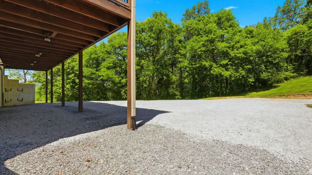2431 Free State Rd, Gainesboro, TN 38562