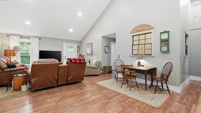 2431 Free State Rd, Gainesboro, TN 38562