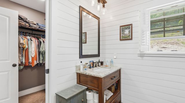 2431 Free State Rd, Gainesboro, TN 38562