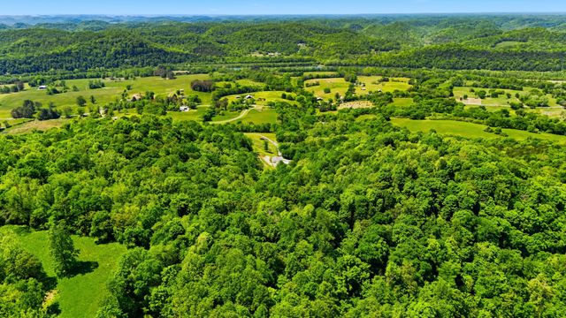 2431 Free State Rd, Gainesboro, TN 38562