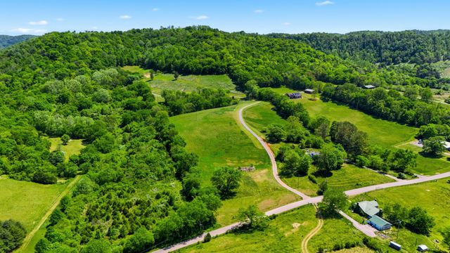 2431 Free State Rd, Gainesboro, TN 38562