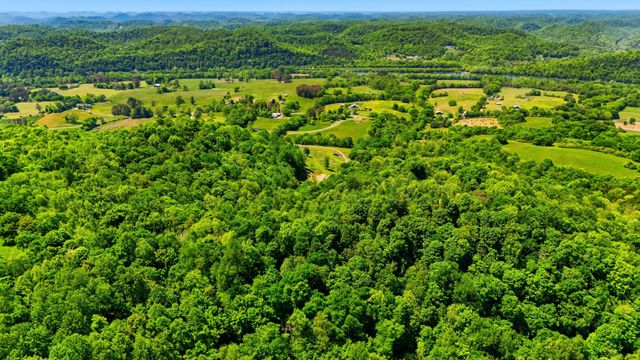 2431 Free State Rd, Gainesboro, TN 38562