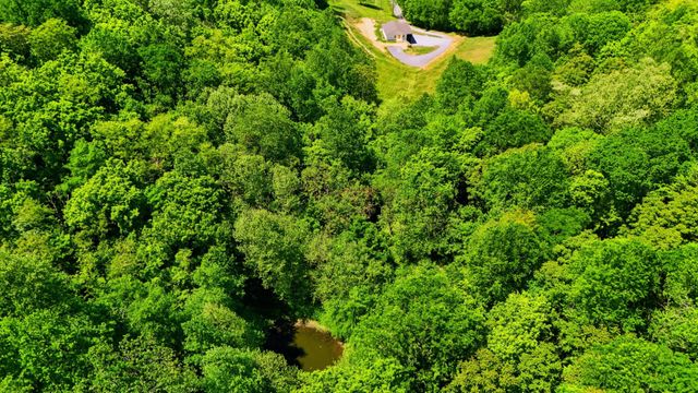 2431 Free State Rd, Gainesboro, TN 38562