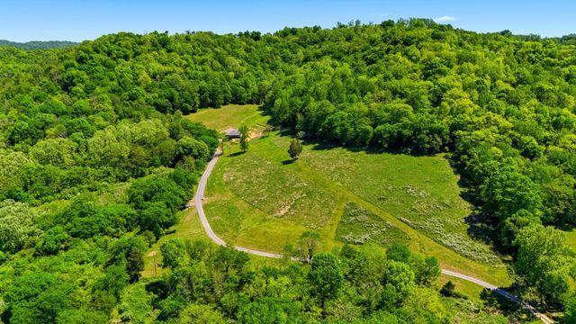 2431 Free State Rd, Gainesboro, TN 38562