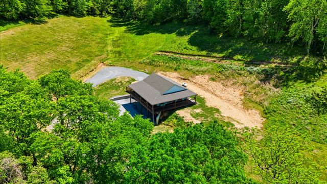 2431 Free State Rd, Gainesboro, TN 38562