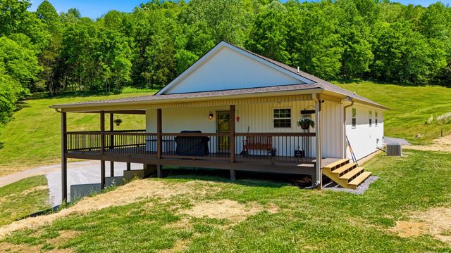 2431 Free State Rd, Gainesboro, TN 38562