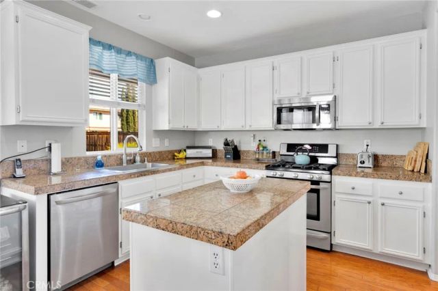 13798 Misty, Victorville, CA 92392