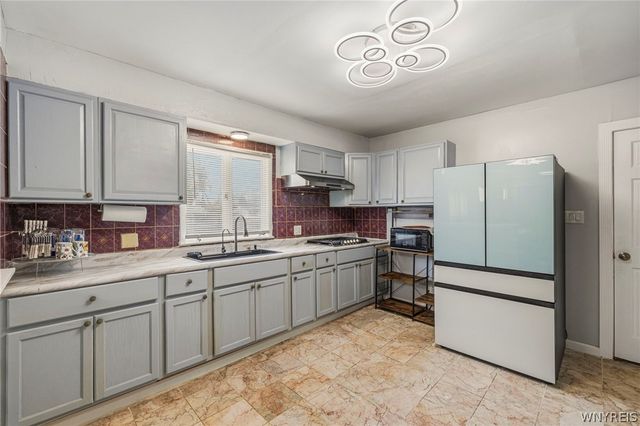 64 Hastings Avenue, Buffalo, NY 14215