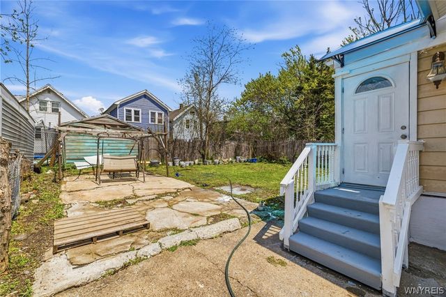 64 Hastings Avenue, Buffalo, NY 14215
