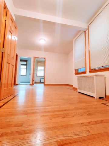 2540 32nd Street, Astoria, NY 11102