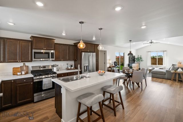 713 Spaniel Lane, Belgrade, MT 59714