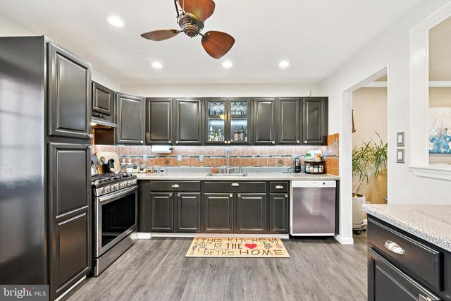 252 N DENNIS DR, Clayton, NJ 08312