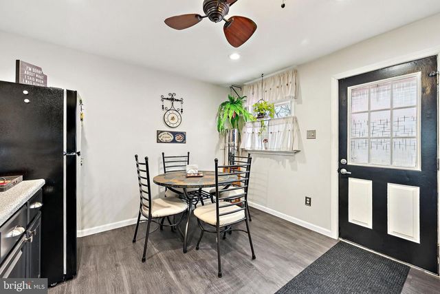 252 N DENNIS DR, Clayton, NJ 08312