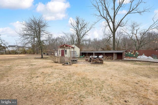 252 N DENNIS DR, Clayton, NJ 08312