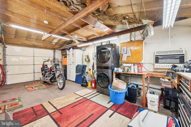 252 N DENNIS DR, Clayton, NJ 08312