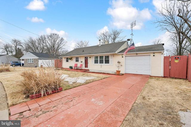 252 N DENNIS DR, Clayton, NJ 08312