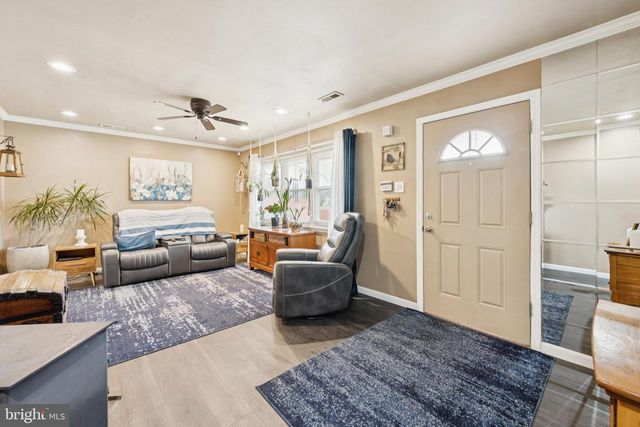 252 N DENNIS DR, Clayton, NJ 08312