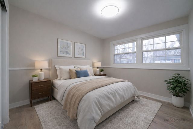 214 W Hintz Road, Arlington Heights, IL 60004