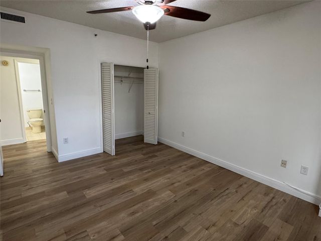 3850 Washington Street 102, Hollywood, FL 33021