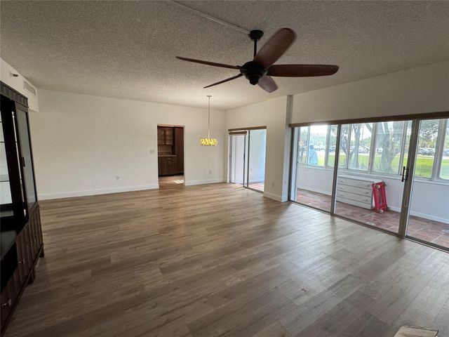 3850 Washington Street 102, Hollywood, FL 33021