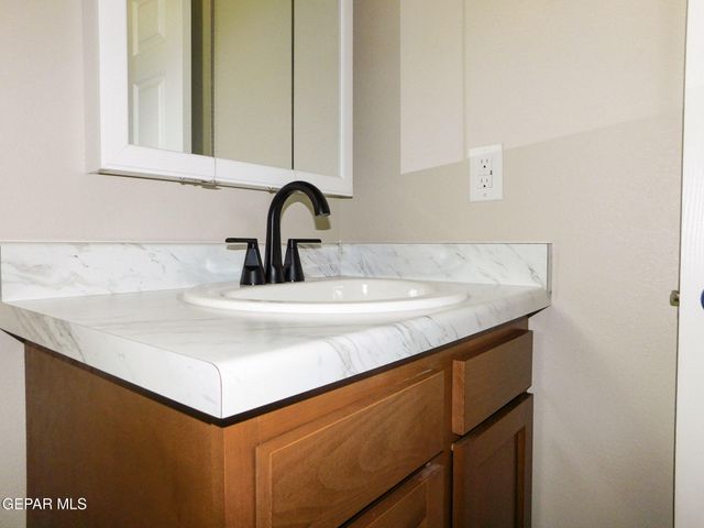 8940 Ankerson Street A & B, El Paso, TX 79904