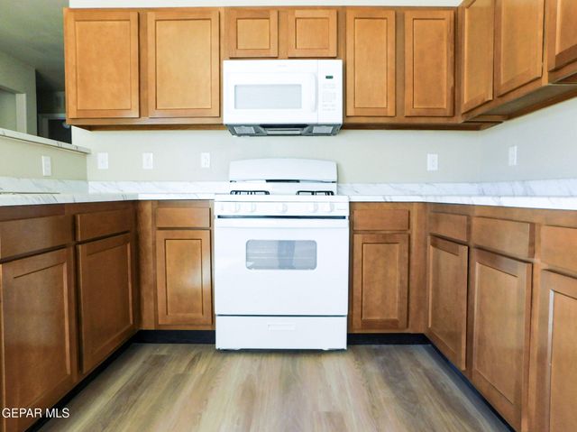 8940 Ankerson Street A & B, El Paso, TX 79904