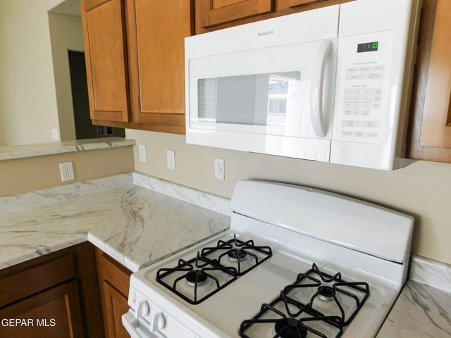 8940 Ankerson Street A & B, El Paso, TX 79904