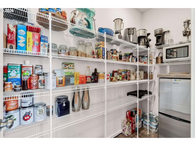 123 QUARTZ Way, Kalama, WA 98625