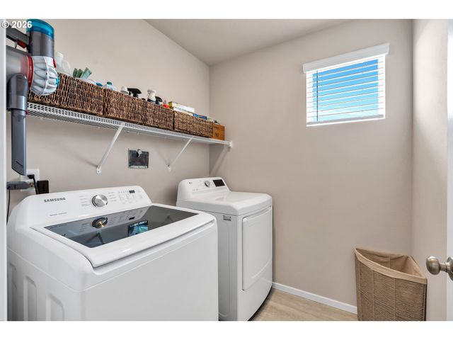 123 QUARTZ Way, Kalama, WA 98625