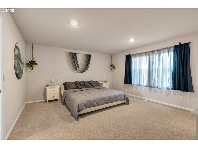 123 QUARTZ Way, Kalama, WA 98625
