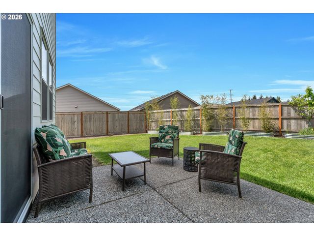 123 QUARTZ Way, Kalama, WA 98625