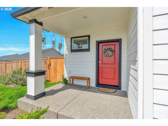 123 QUARTZ Way, Kalama, WA 98625