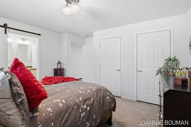 5230 E Sunfield Lane, Holland, MI 49423