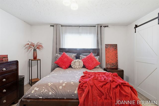 5230 E Sunfield Lane, Holland, MI 49423