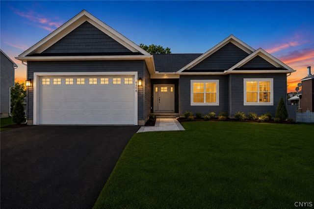 6208 Leslieanne Path, Cicero, NY 13039