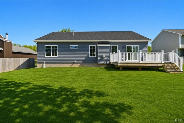 6208 Leslieanne Path, Cicero, NY 13039
