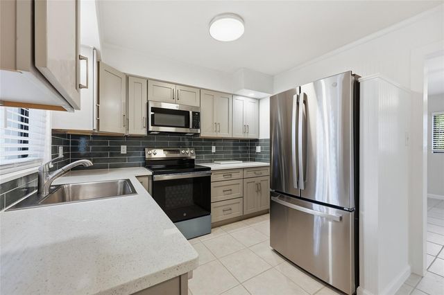 2306 NW 47TH TERRACE, Gainesville, FL 32606