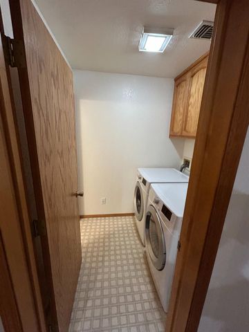 3441 Spirit Ln, Pollock Pines, CA 95726