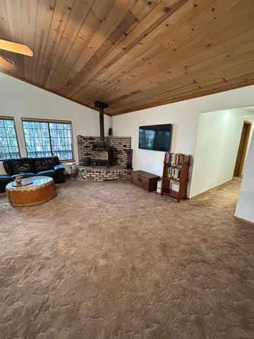 3441 Spirit Ln, Pollock Pines, CA 95726