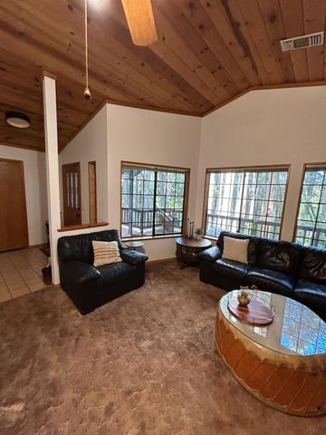 3441 Spirit Ln, Pollock Pines, CA 95726