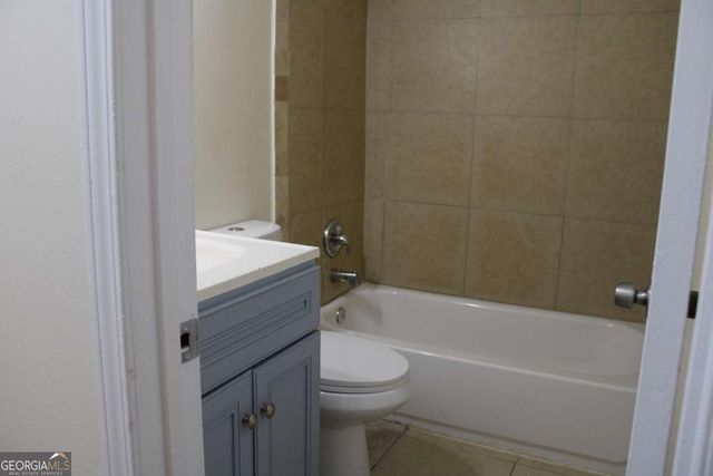 135 Omega Drive, Lawrenceville, GA 30044