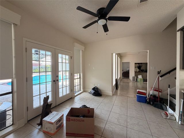 222 Pin Oak Drive, Baytown, TX 77520