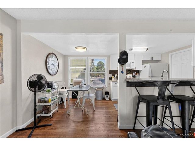 2011 S Helena St D, Aurora, CO 80013
